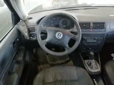 Veículo de Sucata volkswagen golf iv (1j1) 1.9 tdi do ano 2002 alimentado atd