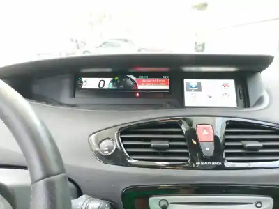 Здавання транспортного засобу renault scénic iii (jz0/1_) 1.6 dci (jz00, jz12) року 2011 потужний r9ma402