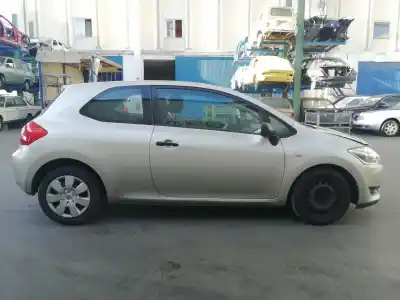 Veicolo di demolizione toyota auris (_e15_) 1.4 d-4d (nde150_) dell'anno 2008 alimentato 1nd