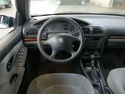 Veicolo di demolizione peugeot                                            406 (8b)                                                                                                                                                                                                                                                   2.1 td 12v                                                                                                                                                                                                                                                 dell'anno 1997 alimentato p8c (xud11bte)