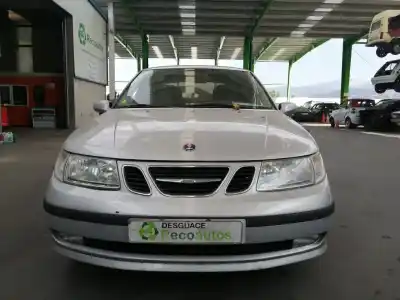Veículo de Sucata saab 9-5 (ys3e) 2.2 tid do ano 2003 alimentado d223l