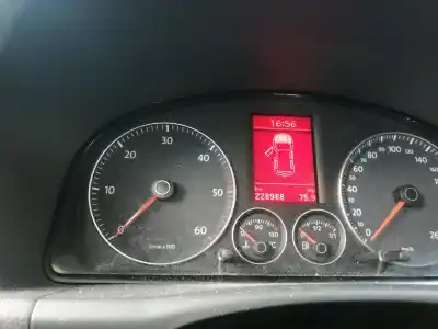 Vehicul casat volkswagen touran (1t1, 1t2) 2.0 tdi 16v al anului 2006 alimentat bkd