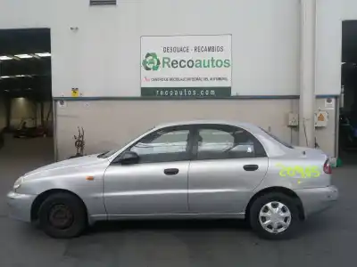 Veicolo di demolizione DAEWOO LANOS SEDÁN (KLAT) 1.3 dell'anno 1999 alimentato A13SMS