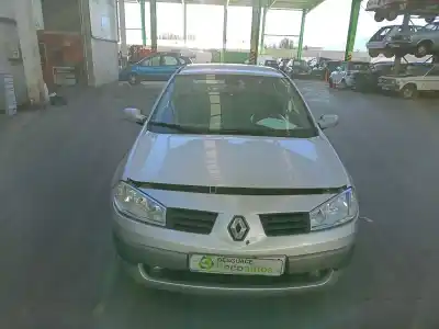Verschrottungsfahrzeug renault megane ii sedán (lm0/1_) 1.9 dci (lm0g, lm1g, lm2c) des jahres 2005 angetrieben f9qb8