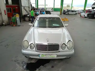 Veículo de Sucata mercedes-benz clase e (w210) e 300 turbo-d (210.025) do ano 2002 alimentado 606962