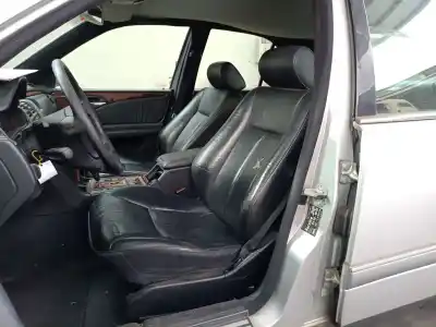 Veículo de Sucata mercedes-benz clase e (w210) e 300 turbo-d (210.025) do ano 2002 alimentado 606962