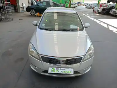 Здавання транспортного засобу kia cee'd fastback (ed) 1.6 crdi 90 року 2010 потужний d4fb