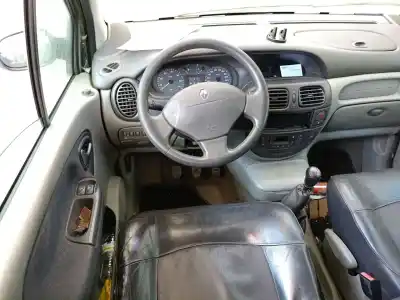 Здавання транспортного засобу renault                                            scénic i monospace (ja0/1_, fa0_)                                                                                                                                                                                                                          1.9 dci (ja05, ja1f) року 2003 потужний f9qk7