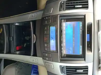 Veicolo di demolizione hyundai sonata v (nf) 2.0 crdi dell'anno 2009 alimentato d4ea