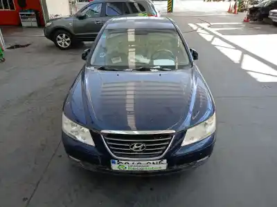 Veicolo di demolizione hyundai sonata v (nf) 2.0 crdi dell'anno 2009 alimentato d4ea