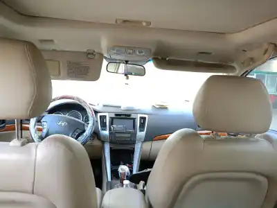 Veicolo di demolizione hyundai sonata v (nf) 2.0 crdi dell'anno 2009 alimentato d4ea