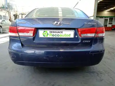 Veicolo di demolizione hyundai sonata v (nf) 2.0 crdi dell'anno 2009 alimentato d4ea