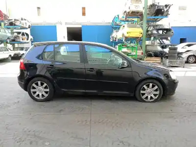 Véhicule à la ferraille volkswagen                                         golf v (1k1)                                                                                                                                                                                                                                               2.0 tdi                                                                                                                                                                                                                                                    de l'année 2005 alimenté bkd