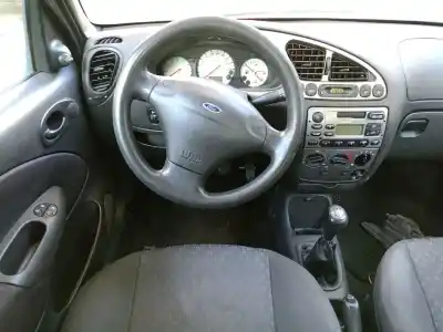 Scrapping Vehicle ford fiesta iv (ja_, jb_) 1.3 i of the year 2001 powered j4r