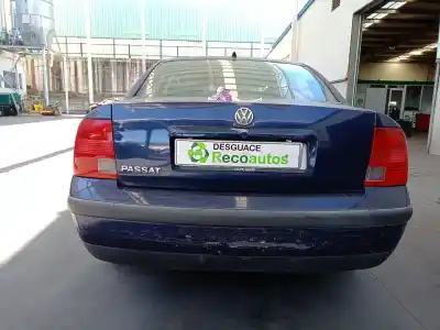 Véhicule à la ferraille volkswagen                                         passat b5 (3b2)                                                                                                                                                                                                                                            1.9 tdi                                                                                                                                                                                                                                                    de l'année 2000 alimenté avg