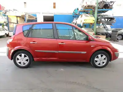 Scrapping Vehicle renault scénic ii (jm0/1_) 1.9 dci (jm0g, jm12, jm1g, jm2c) of the year 2003 powered f9qs8121