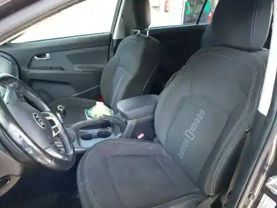 Veículo de Sucata kia sportage iii (sl) 1.6 gdi do ano 2013 alimentado g4fd