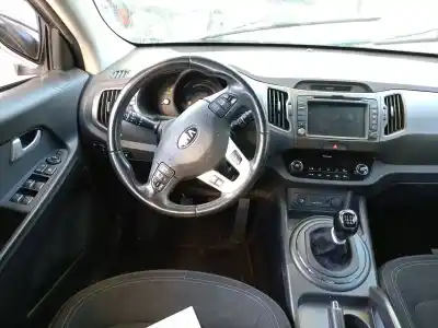 Veículo de Sucata kia sportage iii (sl) 1.6 gdi do ano 2013 alimentado g4fd