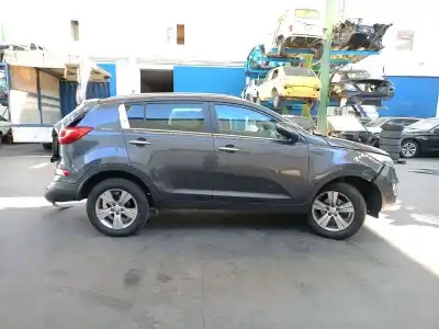 Veículo de Sucata kia sportage iii (sl) 1.6 gdi do ano 2013 alimentado g4fd