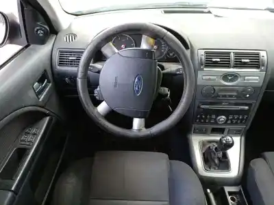 Veicolo di demolizione ford mondeo iii (b5y) 2.0 tdci dell'anno 2004 alimentato fmba