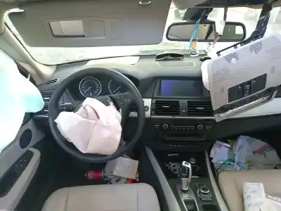 Veículo de Sucata bmw x5 (e70) xdrive 30 d do ano 2013 alimentado n57d30a