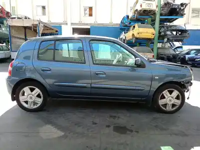Veículo de Sucata renault clio ii (bb_, cb_) 1.5 dci (bb3n, cb3n) do ano 2008 alimentado k9kw718