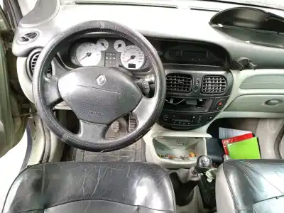 Scrapping Vehicle renault                                            scénic i monospace (ja0/1_, fa0_)                                                                                                                                                                                                                          1.9 dci rx4 of the year 2002 powered f9q k7