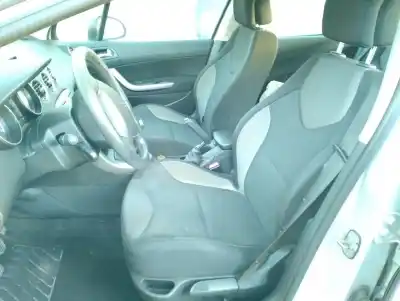 Veículo de Sucata peugeot 308 sport do ano 2008 alimentado 9hz