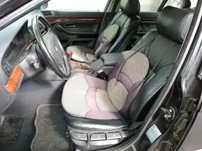 Veicolo di demolizione bmw 5 (e39) 535 i dell'anno 1997 alimentato 358s1