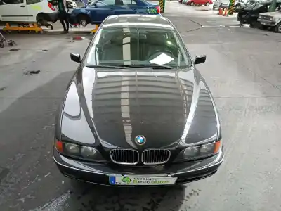 Veicolo di demolizione bmw 5 (e39) 535 i dell'anno 1997 alimentato 358s1