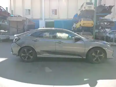 Здавання транспортного засобу honda civic x fastback (fc_, fk_) 1.0 vtec (fk6) року 2018 потужний p10a2