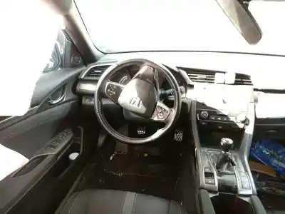 Здавання транспортного засобу honda civic x fastback (fc_, fk_) 1.0 vtec (fk6) року 2018 потужний p10a2