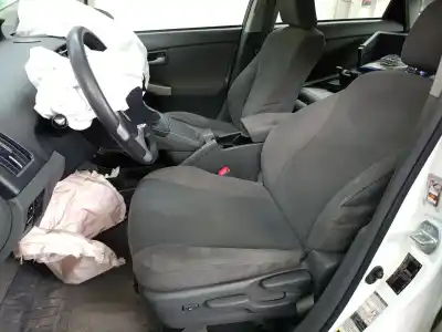 Здавання транспортного засобу toyota prius (_w3_) 1.8 hybrid (zvw3_) року 2012 потужний 2zr