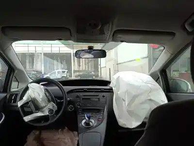 Здавання транспортного засобу toyota prius (_w3_) 1.8 hybrid (zvw3_) року 2012 потужний 2zr