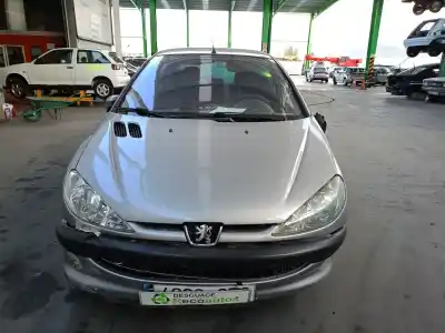Veículo de Sucata peugeot 206 fastback (2a/c) 2.0 hdi 90 do ano 2003 alimentado rhy