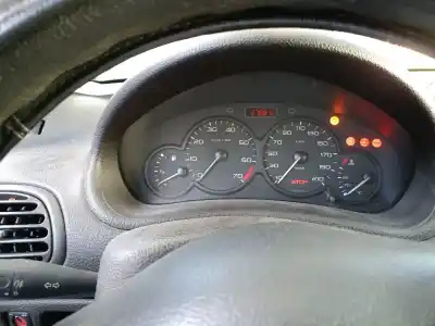 Veículo de Sucata peugeot 206 fastback (2a/c) 1.4 i do ano 2000 alimentado kfx