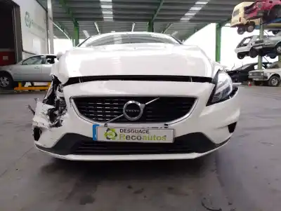 Veículo de Sucata volvo v40 fastback (525) d3 do ano 2019 alimentado d4204t16