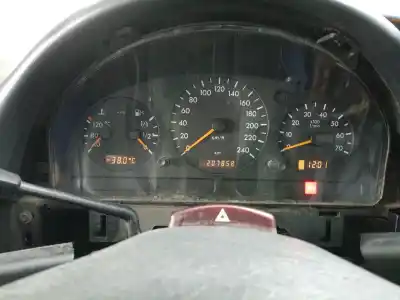 Veicolo di demolizione mercedes-benz clase m (w163) ml 350 dell'anno 2003 alimentato 112970