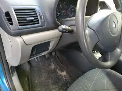 Veículo de Sucata renault clio ii (bb_, cb_) 1.5 dci (b/cb07) do ano 2002 alimentado k9ka704