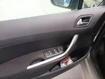 Veicolo di demolizione peugeot 308 sw i (4e_, 4h_) 2.0 hdi dell'anno 2010 alimentato rh01