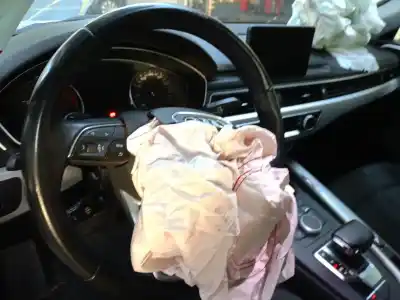 Здавання транспортного засобу audi                                               a4 b9 (8w2, 8wc)                                                                                                                                                                                                                                           2.0 tdi quattro року 2017 потужний deua