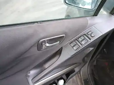 Hurda Aracı toyota corolla verso (zer_, zze12_, r1_) 2.0 d-4d (cur10_) yılın 2005 güçlü 1cdftv