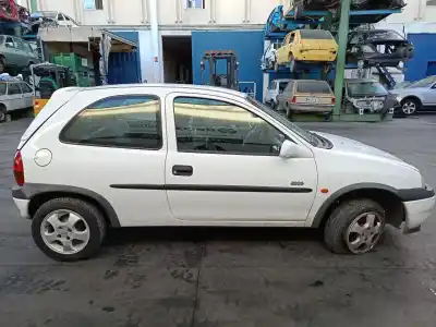 Scrapping Vehicle opel corsa b (s93) 1.7 d (f08, f68, m68) of the year 2000 powered x17d