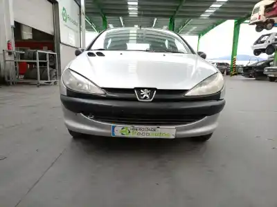 Veicolo di demolizione peugeot 206 fastback (2a/c) 1.4 i dell'anno 2000 alimentato kfx