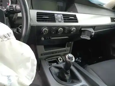 Veicolo di demolizione bmw 5 (e60) 520 d dell'anno 2007 alimentato 204d4