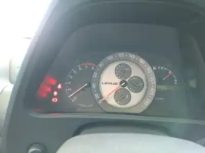 Veicolo di demolizione lexus is i (_e1_) 200 (gxe10) dell'anno 2003 alimentato 1gfe