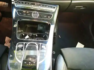 Veículo de Sucata mercedes-benz clase e (w213) e 350 d (213.033) do ano 2016 alimentado 642855