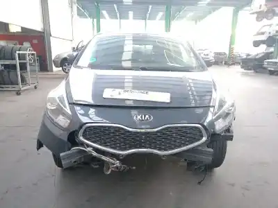 Sloopvoertuig kia carens iv 1.6 gdi van het jaar 2017 aangedreven g4fd