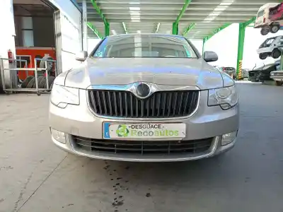 Scrapping Vehicle skoda superb ii (3t4) 2.0 tdi 16v 4x4 of the year 2011 powered cffb