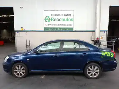 Veicolo di demolizione TOYOTA                                             AVENSIS SEDÁN (_T25_)                                                                                                                                                                                                                                      2.0 D-4D (CDT250_)                                                                                                                                                                                                                                         dell'anno 2003 alimentato 1CDFTV